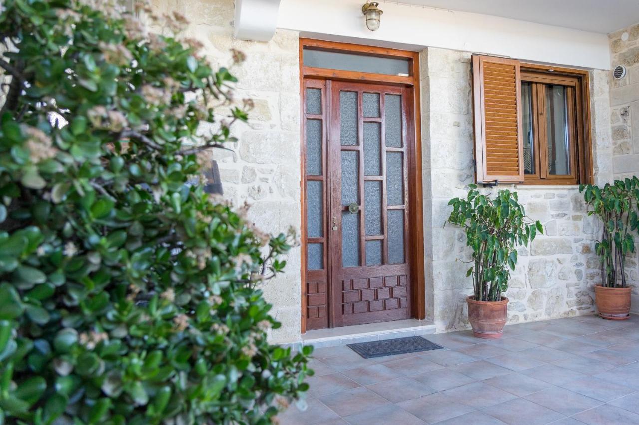 Tholos Arkhondikí Extérieur photo